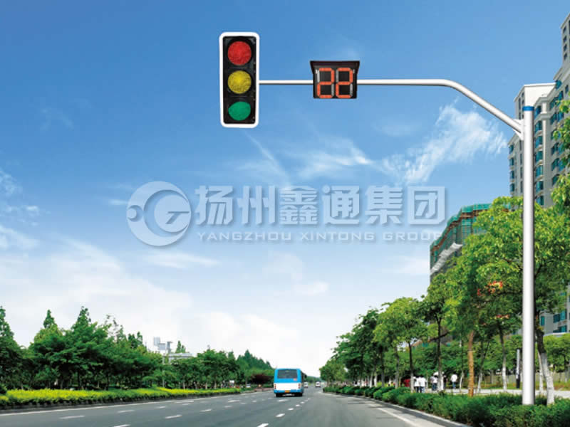 XHDG-010，彎臂信號(hào)燈桿，臨沂信號(hào)燈桿